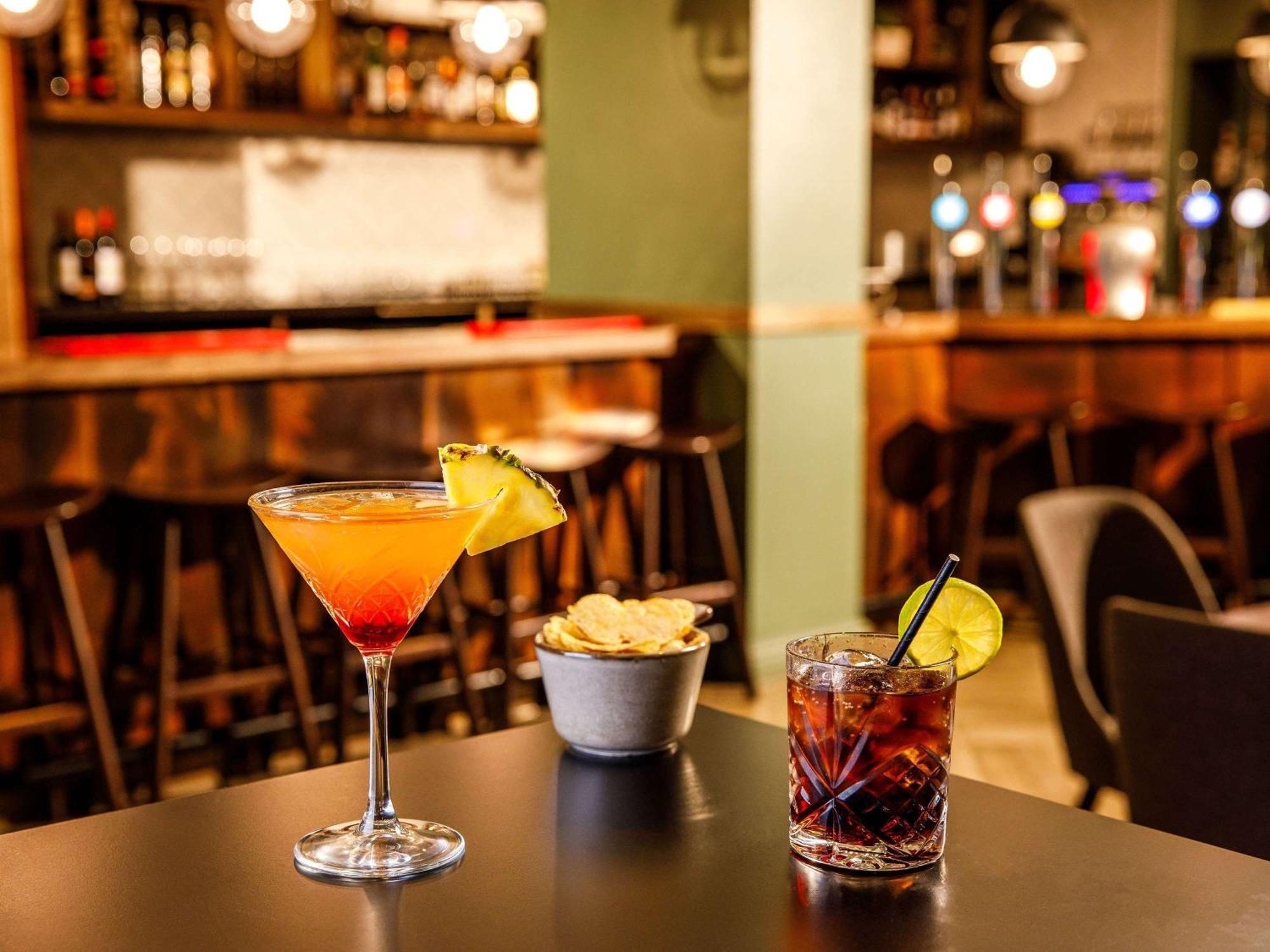 Mercure Cardiff North Hotel Zewnętrze zdjęcie
