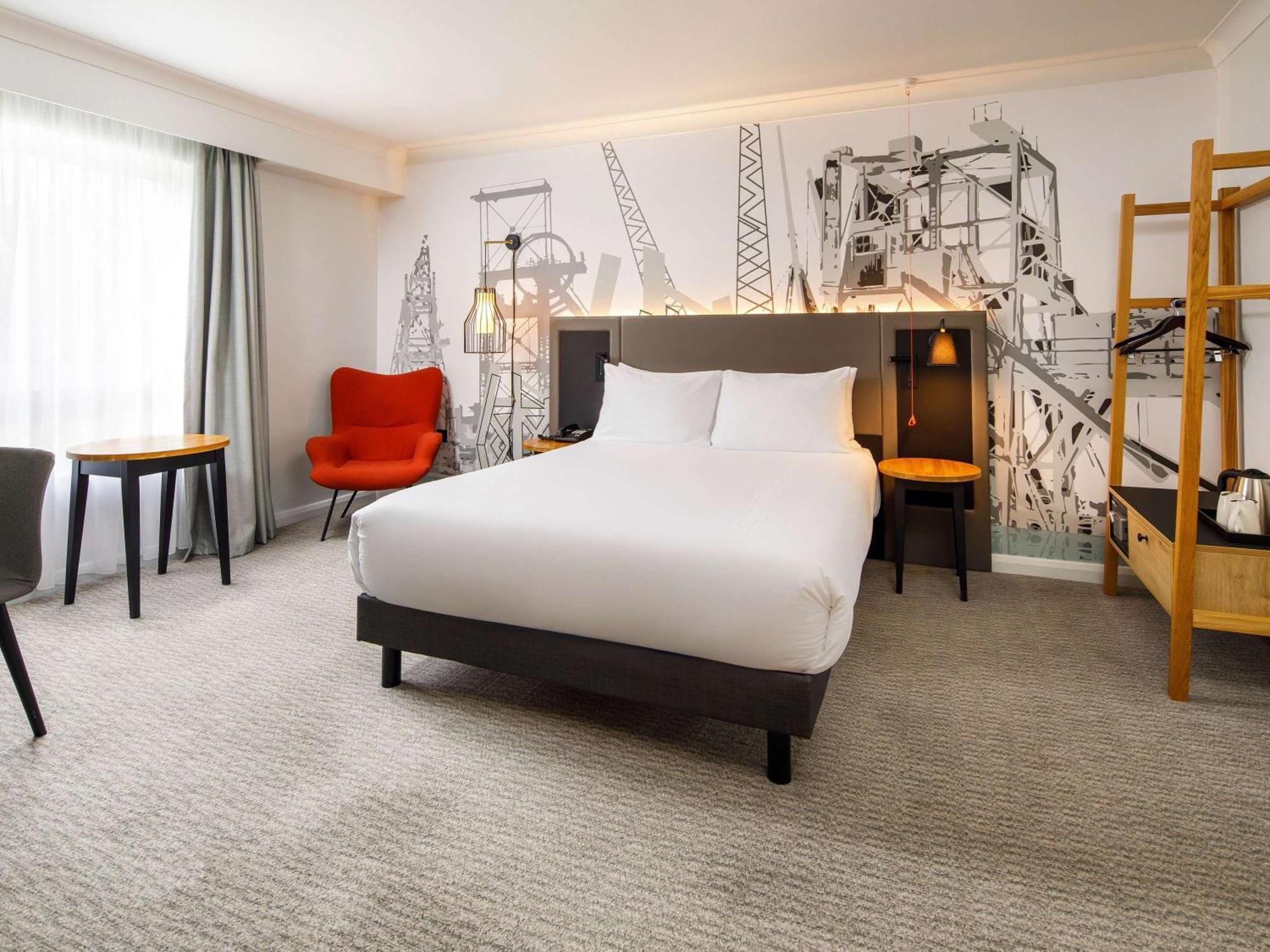 Mercure Cardiff North Hotel Zewnętrze zdjęcie