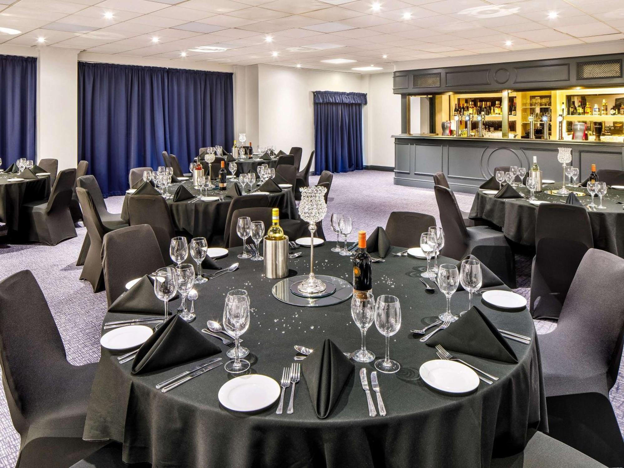 Mercure Cardiff North Hotel Zewnętrze zdjęcie