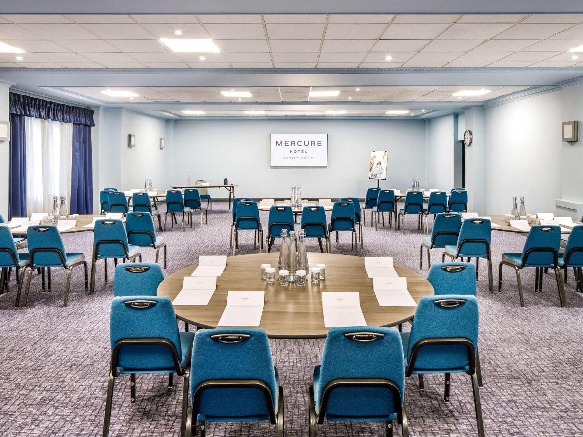 Mercure Cardiff North Hotel Zewnętrze zdjęcie