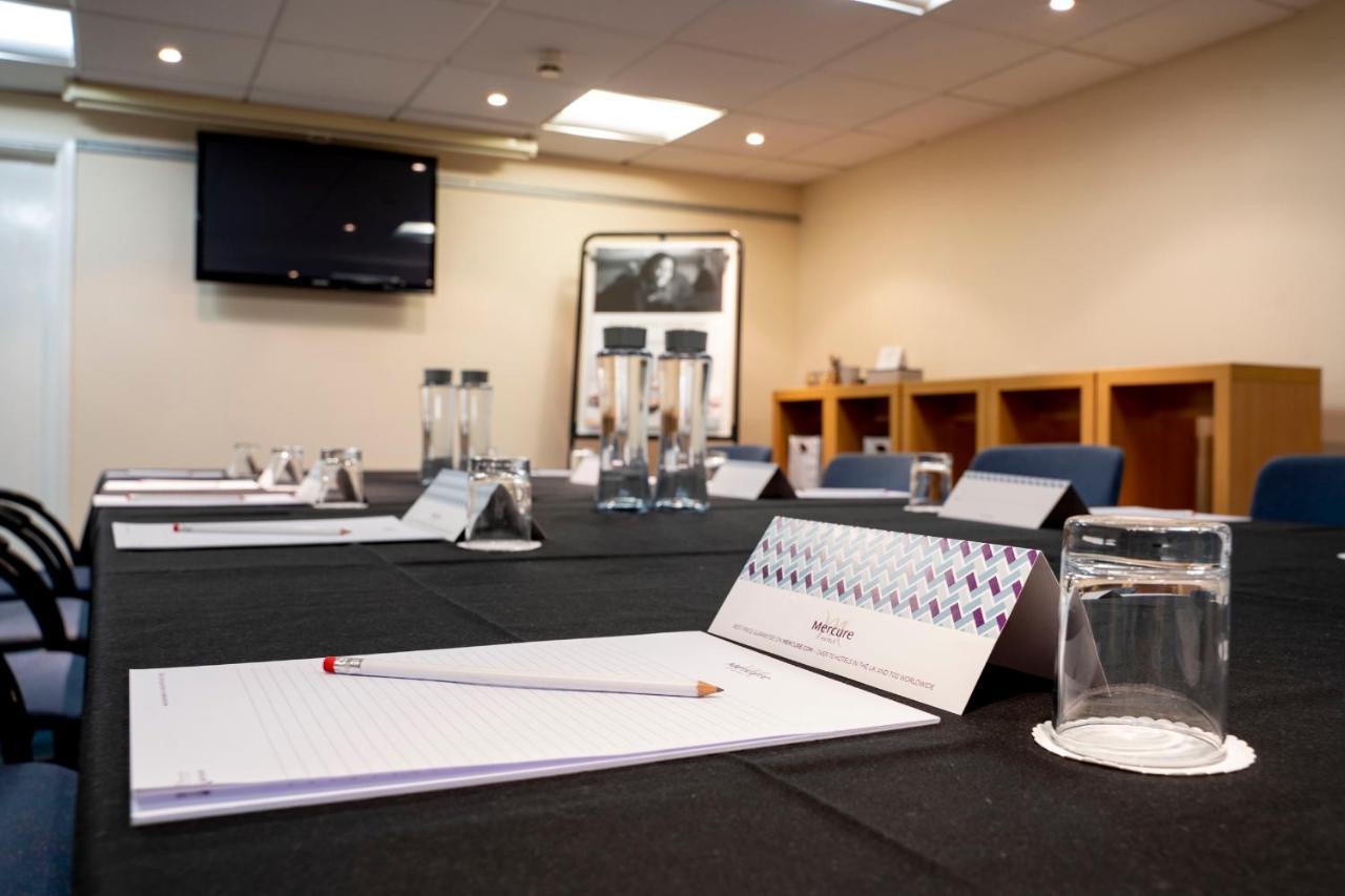 Mercure Cardiff North Hotel Zewnętrze zdjęcie
